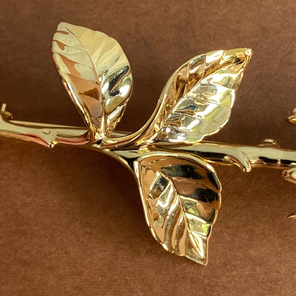 VTG SWAROVSKI SWAN SIGNED CRYSTAL GOLD PLATED MEMORIES ROSE PIN BROOCH - Picture 5 of 12